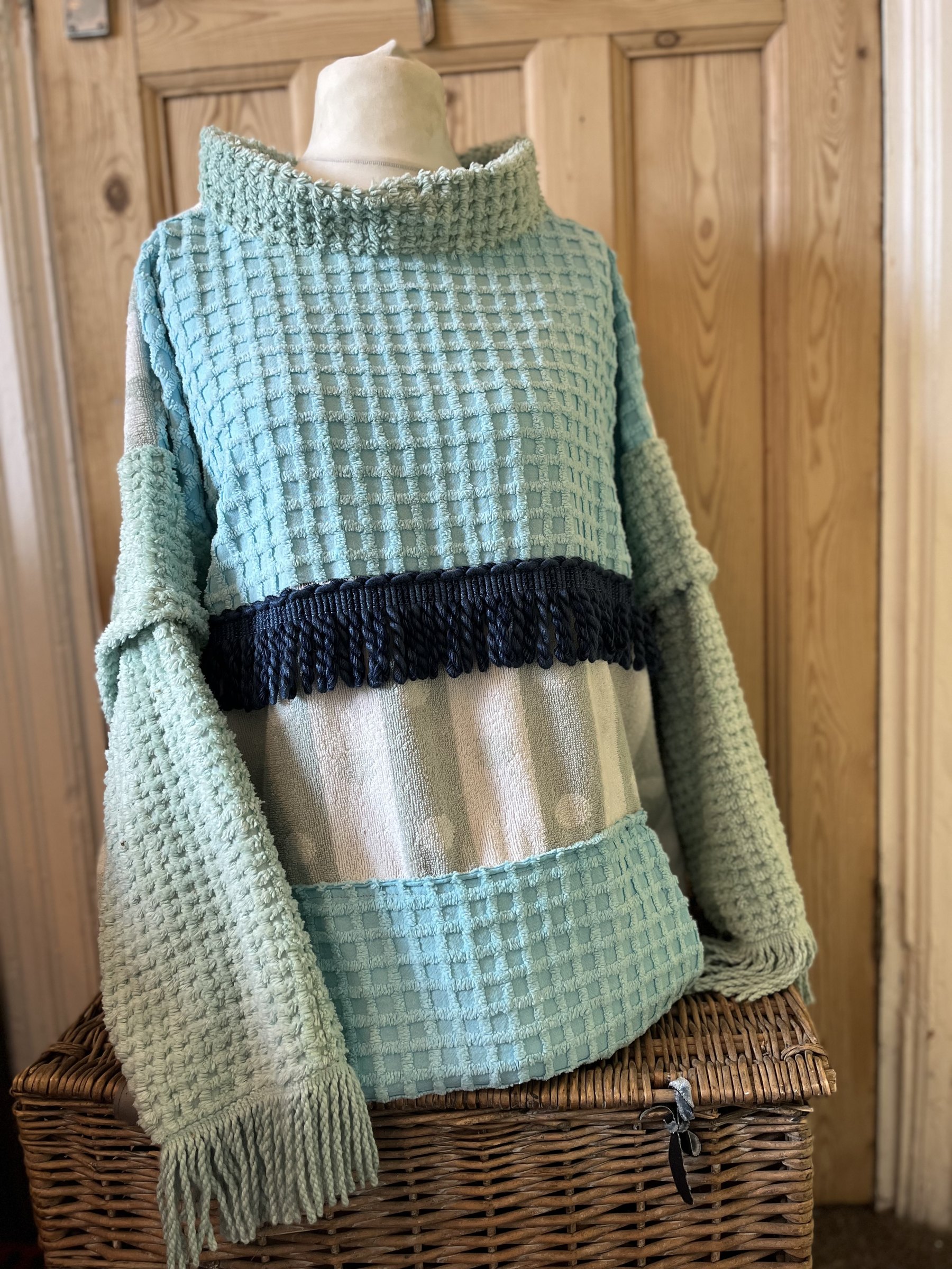 Towels and tassles fishing smock
